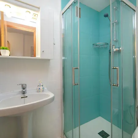 Apartment Apolo Iii By Interhome